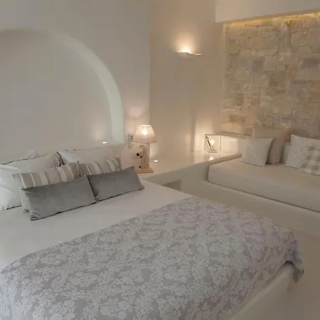 Paros Sleeps 16 Pool Air Con Villa *